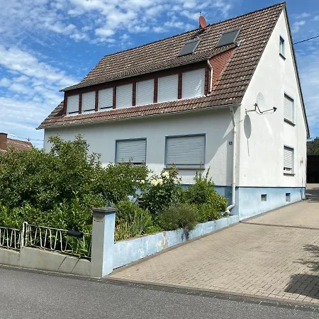 Helle Moderne Ferienwohnung, Naehe Koblenz Am Rhein Weitersburg Extérieur photo